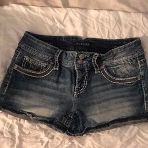 Vigoss Chelsea short size 5/6 length 3.5